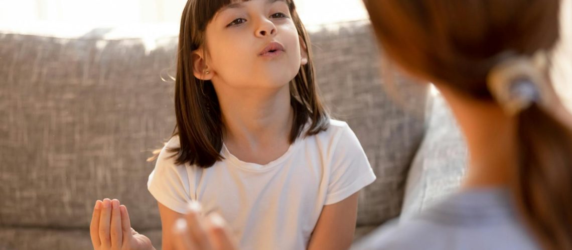 Écholalie : quand répéter questionne Écholalie : quand répéter questionne