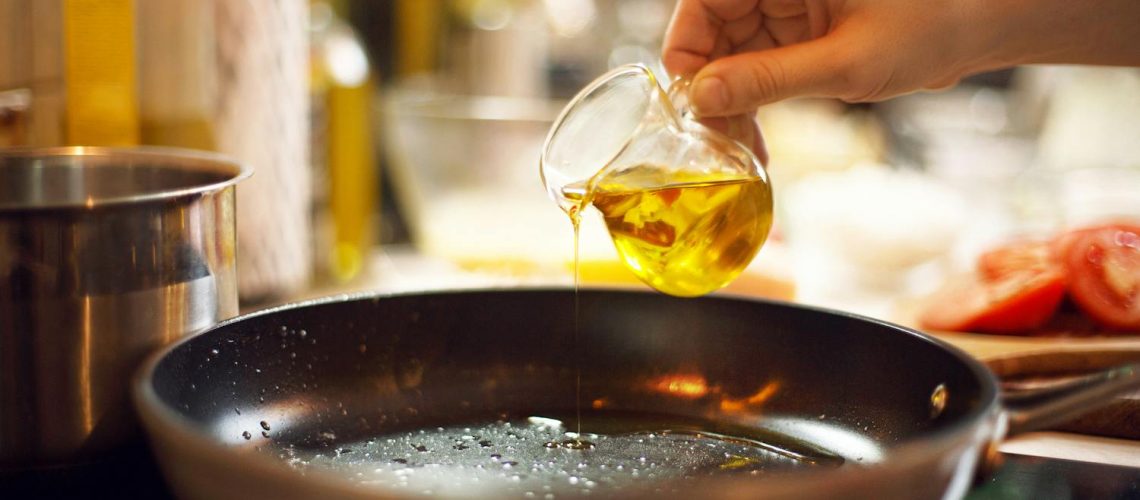 Cancer du sein : faut-il se méfier des huiles de cuisson ? Cancer du sein : faut-il se méfier des huiles de cuisson ?